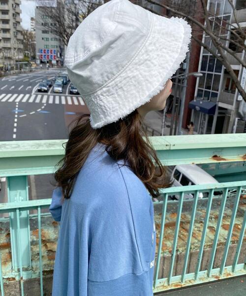 INGNI（イング）の「フリンジバケットハット（ハット・レディース・ブラック/ベージュ/オフホワイト・ONE SIZE）」の13枚目の写真