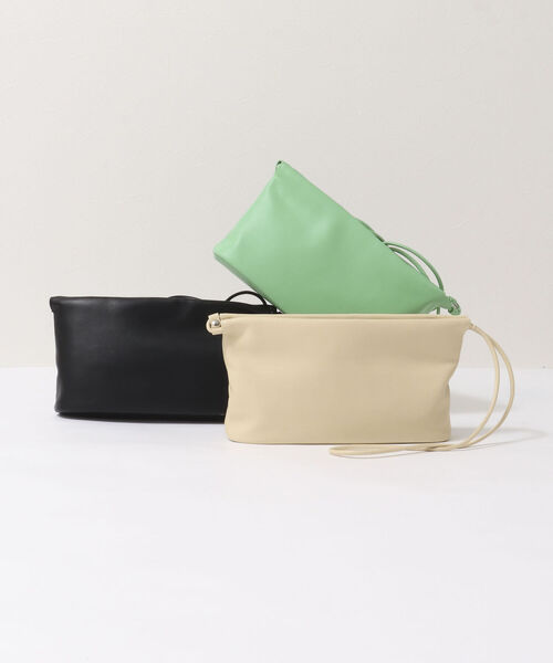 NOLLEY’S(ノーリーズ)の「【LE VERNIS/ルベルニ】◇【WEB限定】2wayレザー巾着バッグ(トートバッグ・レディース・アイボリー/ブラック/グリーン・FREE)」の7枚目の写真