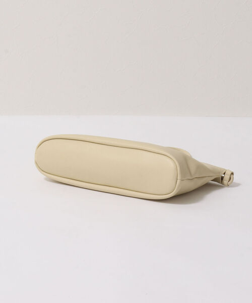 NOLLEY’S(ノーリーズ)の「【LE VERNIS/ルベルニ】◇【WEB限定】2wayレザー巾着バッグ(トートバッグ・レディース・アイボリー/ブラック/グリーン・FREE)」の6枚目の写真