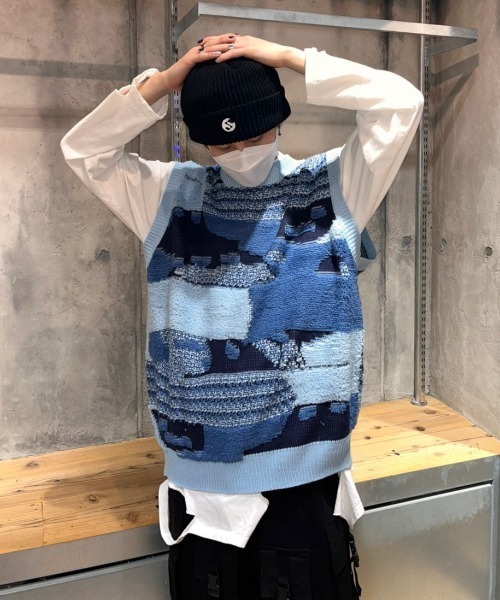 XU（エックスユー）の「【XU/エックスユー】vintage knit vest/ビンテージ パッチワーク カラー ニットベスト Vネックベスト カラーニット（ベスト・メンズ・オレンジ/ブルー・ONE SIZE）」の9枚目の写真