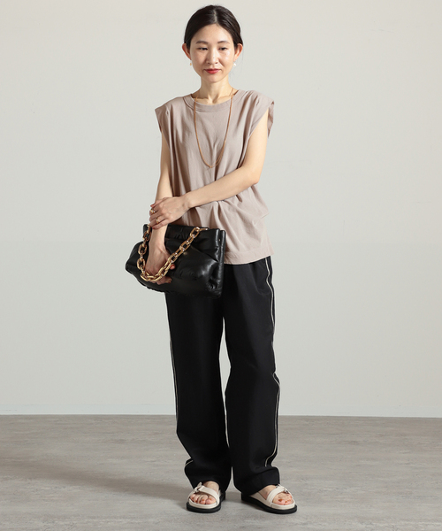 VERMEIL par iena（ヴェルメイユパーイエナ）の「サイドテープパンツ◆（その他パンツ・レディース・ベージュ/ネイビー・36/38/40）」の22枚目の写真