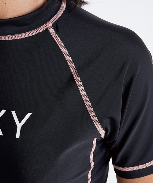 ROXY（ロキシー）の「RASHIE S/S/ロキシー半袖ラッシュガード(水着)（ラッシュガード・レディース・ホワイト/ブラック/ネイビー/ブルー系その他・SMALL/MEDIUM/LARGE）」の6枚目の写真