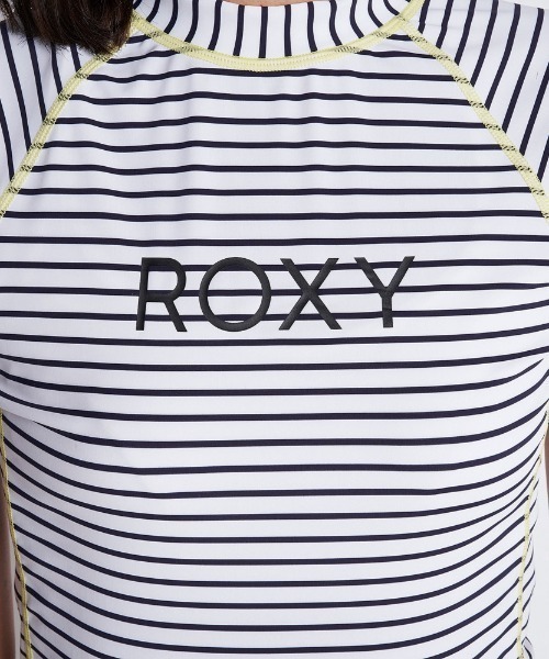 ROXY（ロキシー）の「RASHIE S/S/ロキシー半袖ラッシュガード(水着)（ラッシュガード・レディース・ホワイト/ブラック/ネイビー/ブルー系その他・SMALL/MEDIUM/LARGE）」の16枚目の写真