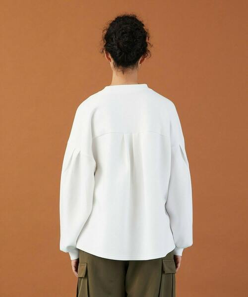 FRAPBOIS（フラボア）の「BIGスリーブT（Tシャツ/カットソー・レディース・ホワイト/グレイッシュベージュ・1/0）」の5枚目の写真