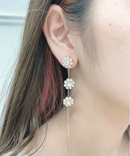 apres jour(アプレジュール)の「【apres jour×ARIAZ】フラワーイヤリング(イヤリング・レディース・ゴールド・FREE)」の3枚目の写真