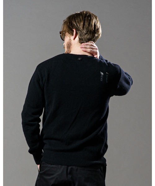 wjk(ダヴルジェイケイ)の「damage knit(ニット/セーター・メンズ・ブラック/チャコールグレー・X-LARGE/MEDIUM/LARGE/SMALL)」の3枚目の写真