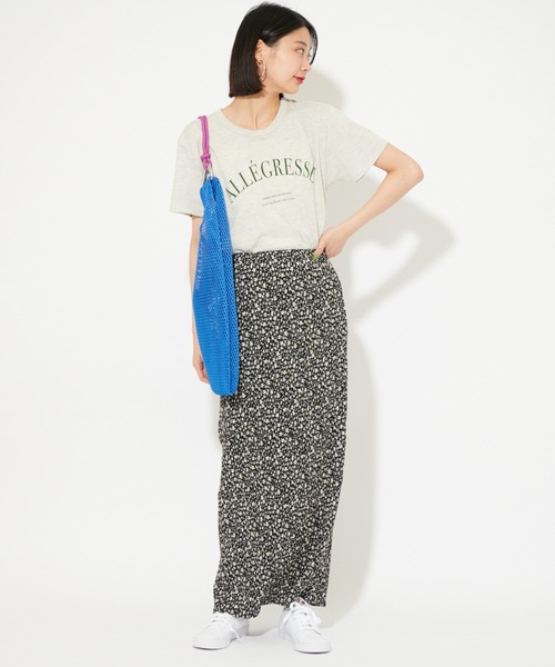 U by SPICK&SPAN(ユーバイスピックアンドスパン)の「プリーツフラワーストレッチスカート(スカート・レディース・ブラック/グリーン・38/36/34)」の8枚目の写真