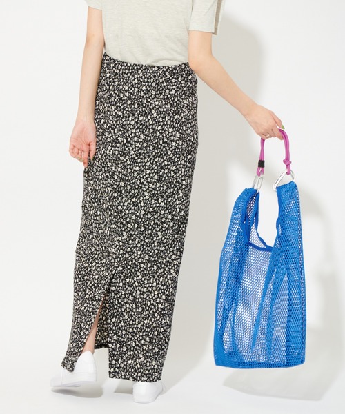 U by SPICK&SPAN(ユーバイスピックアンドスパン)の「プリーツフラワーストレッチスカート(スカート・レディース・ブラック/グリーン・38/36/34)」の6枚目の写真