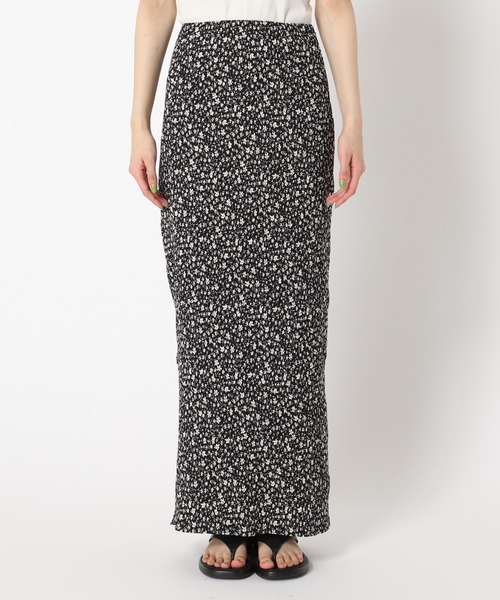 U by SPICK&SPAN(ユーバイスピックアンドスパン)の「プリーツフラワーストレッチスカート(スカート・レディース・ブラック/グリーン・38/36/34)」の19枚目の写真