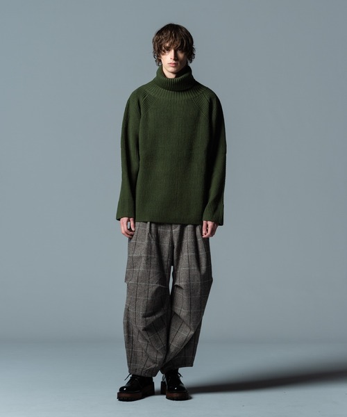 glamb（グラム）の「Sulman Turtle Knit / サルマンタートルネックニット（ニット/セーター・メンズ・ブラック/ホワイト/カーキ・M/S/L）」の12枚目の写真