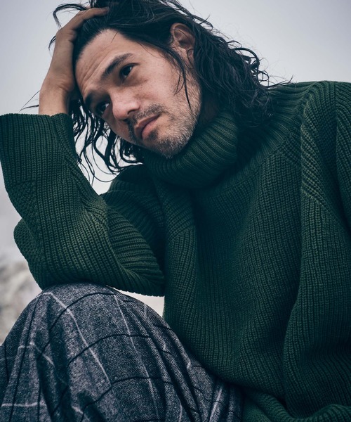 glamb（グラム）の「Sulman Turtle Knit / サルマンタートルネックニット（ニット/セーター・メンズ・ブラック/ホワイト/カーキ・M/S/L）」の18枚目の写真