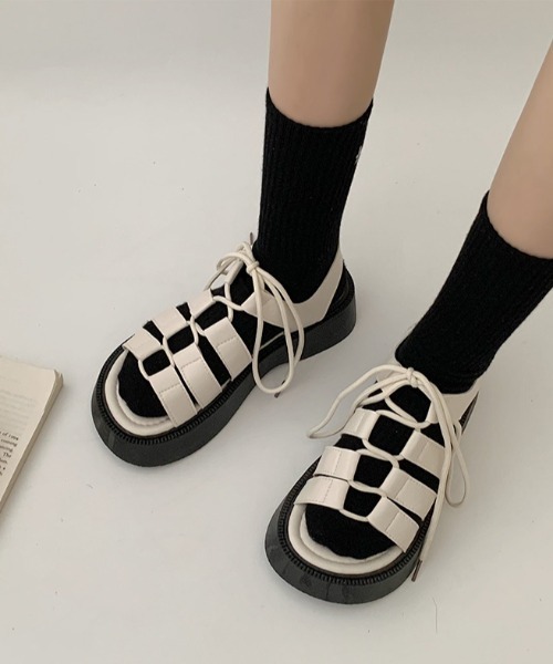 MANGROVE（マングローブ）の「プラットフォームレースアップサンダル（サンダル・レディース・ホワイト/ブラック・SMALL/MEDIUM/LARGE）」の16枚目の写真