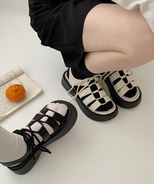 MANGROVE（マングローブ）の「プラットフォームレースアップサンダル（サンダル・レディース・ホワイト/ブラック・SMALL/MEDIUM/LARGE）」の9枚目の写真