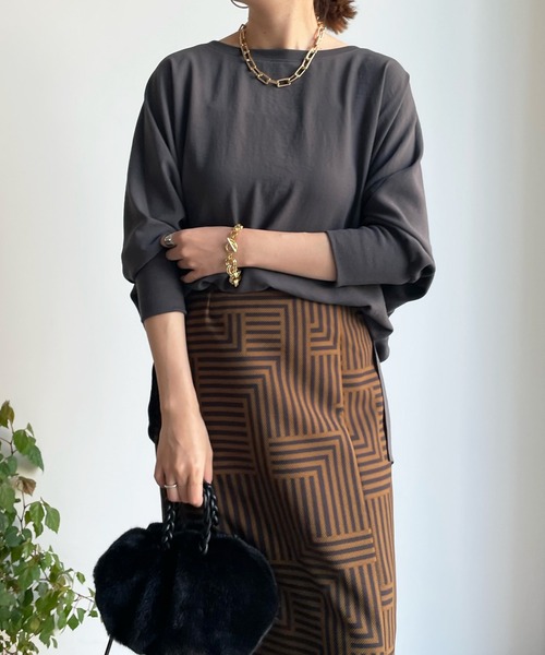 DouDou（ドゥドゥ）の「リブ切替ジョーゼットドルマンブラウス（シャツ/ブラウス・レディース・チャコールグレー/オフホワイト/サックスブルー・FREE）」の4枚目の写真