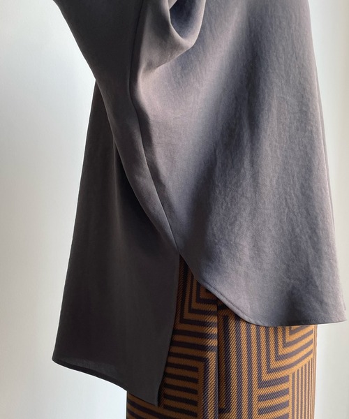 DouDou（ドゥドゥ）の「リブ切替ジョーゼットドルマンブラウス（シャツ/ブラウス・レディース・チャコールグレー/オフホワイト/サックスブルー・FREE）」の16枚目の写真