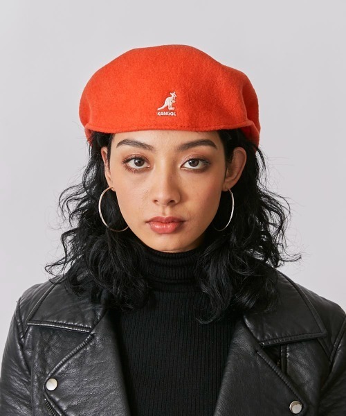 KANGOL（カンゴール）の「KANGOL Wool 504（ハンチング/ベレー帽・メンズ・ホワイト/ライトグレー/ブラック/ネイビー/ブラウン/グレー/レッド/ピンク/オレンジ/グリーン/ライトブラウン/ダークグレー/キャメル/ワイン/ブラック×ゴールド・SMALL/MEDIUM/LARGE/X-LARGE/XX-LARGE）」の15枚目の写真