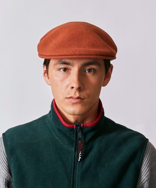 KANGOL（カンゴール）の「KANGOL Wool 504（ハンチング/ベレー帽・メンズ・ホワイト/ライトグレー/ブラック/ネイビー/ブラウン/グレー/レッド/ピンク/オレンジ/グリーン/ライトブラウン/ダークグレー/キャメル/ワイン/ブラック×ゴールド・SMALL/MEDIUM/LARGE/X-LARGE/XX-LARGE）」の9枚目の写真