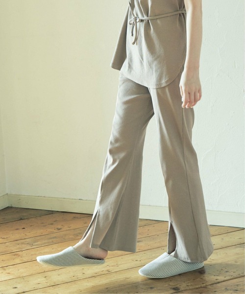 ikka(イッカ)の「テレコ裾スリットパンツ(その他パンツ・レディース・チャコールグレー/ブラウン系その他・L/M)」の9枚目の写真