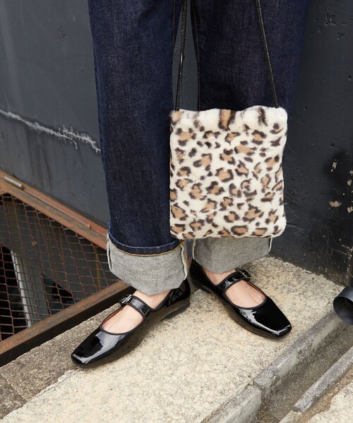 FREAK'S STORE（フリークスストア）の「【WEB限定】Juno Mani/ジュノマニ　カラーエナメルパンプス(メリージェーン/ストラップシューズ)（パンプス・レディース・ブラック/ベージュ/ピンク/グリーン・23.5cm/24.5cm/23.0cm/24.0cm）」の13枚目の写真