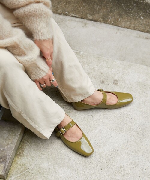 FREAK'S STORE（フリークスストア）の「【WEB限定】Juno Mani/ジュノマニ　カラーエナメルパンプス(メリージェーン/ストラップシューズ)（パンプス・レディース・ブラック/ベージュ/ピンク/グリーン・23.5cm/24.5cm/23.0cm/24.0cm）」の16枚目の写真