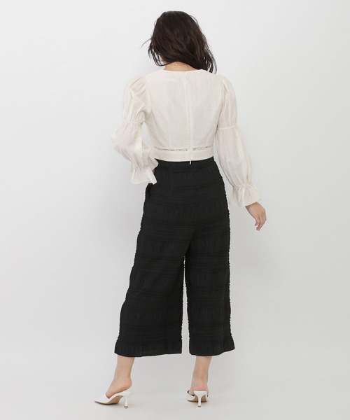 Love,Bonito(ラブボニート)の「ダニカ テクスチャード キュロット(その他パンツ・レディース・ブラック/ホワイト・LARGE/MEDIUM/SMALL)」の4枚目の写真