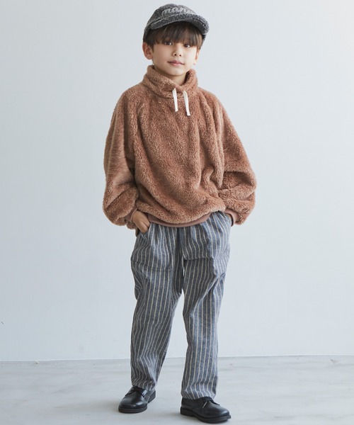 pairmanon（ペアマノン）の「【ふわふわボア】ユニセックスボアフリースハイネックラグラン配色プルオーバー（スウェット・キッズ・ベージュ/ブラウン/モカ/チャコール・90/100/110/120/130/140/150）」の10枚目の写真