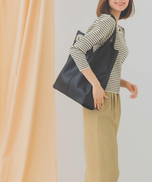 RODE SKO（ロデスコ）の「レザーライクトートバッグ（トートバッグ・レディース・カーキ/シルバー/ゴールド/グレー系その他/アイボリー/ブラック・ONE）」の15枚目の写真