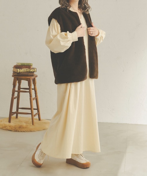 Ambre Neige（アンブルネージュ）の「フェイクファーベスト／WEB/EC限定商品（ベスト・レディース・ダークブラウン/ベージュ/アイボリー・FREE）」の14枚目の写真