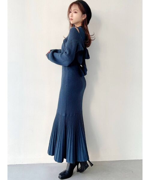 RESEXXY（リゼクシー）の「バックリボンセットニットワンピース（ワンピース・レディース・レッド/ブルー/アイボリー/ブラック・FREE）」の19枚目の写真