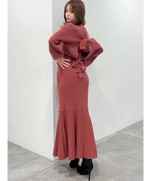 RESEXXY（リゼクシー）の「バックリボンセットニットワンピース（ワンピース・レディース・レッド/ブルー/アイボリー/ブラック・FREE）」の17枚目の写真