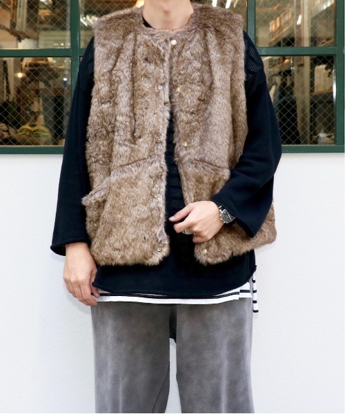 SUNNY  SPORTS（サニースポーツ）の「SUNNY SPORTS / サニースポーツ BIG FUR VEST ビッグ ファーベストユニセックス（ベスト・メンズ・ブラウン/グレー・MEDIUM/FREE）」の18枚目の写真