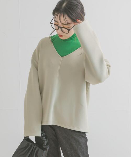 ITEMS URBANRESEARCH（アイテムズ アーバンリサーチ）の「ダンボールVネックプルオーバー（Tシャツ/カットソー・レディース・チャコールグレー/モカ/ベージュ・FREE）」の4枚目の写真