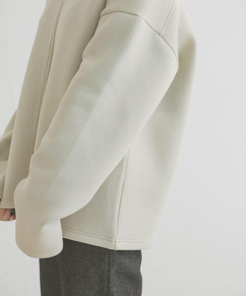 ITEMS URBANRESEARCH（アイテムズ アーバンリサーチ）の「ダンボールVネックプルオーバー（Tシャツ/カットソー・レディース・チャコールグレー/モカ/ベージュ・FREE）」の7枚目の写真