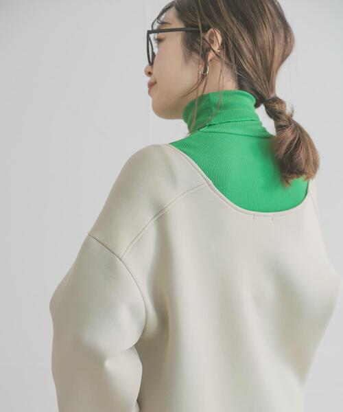 ITEMS URBANRESEARCH（アイテムズ アーバンリサーチ）の「ダンボールVネックプルオーバー（Tシャツ/カットソー・レディース・チャコールグレー/モカ/ベージュ・FREE）」の8枚目の写真