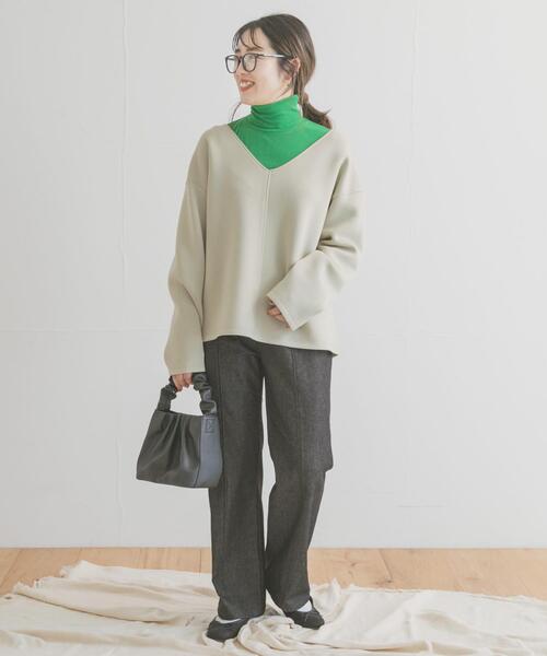 ITEMS URBANRESEARCH（アイテムズ アーバンリサーチ）の「ダンボールVネックプルオーバー（Tシャツ/カットソー・レディース・チャコールグレー/モカ/ベージュ・FREE）」の9枚目の写真