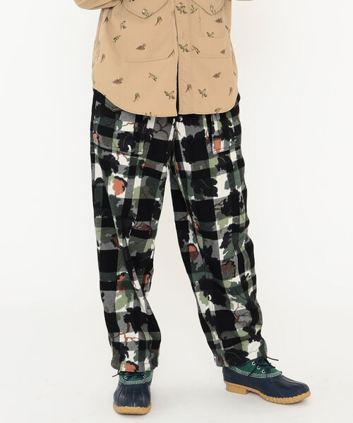 BEAMS PLUS（ビームスプラス）の「BEAMS PLUS / ウール チェック カモフラージュプリント ブッシュパンツ（その他パンツ・メンズ・ホワイト/レッド・SMALL/MEDIUM/LARGE/X-LARGE）」の16枚目の写真