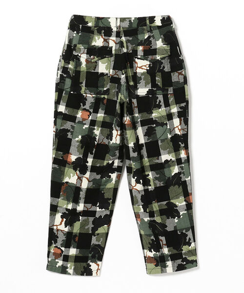 BEAMS PLUS（ビームスプラス）の「BEAMS PLUS / ウール チェック カモフラージュプリント ブッシュパンツ（その他パンツ・メンズ・ホワイト/レッド・SMALL/MEDIUM/LARGE/X-LARGE）」の15枚目の写真
