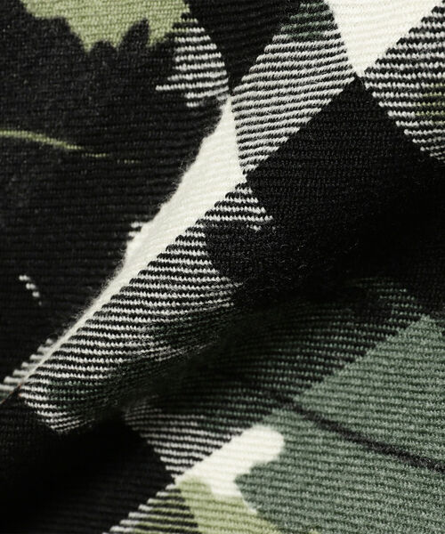 BEAMS PLUS（ビームスプラス）の「BEAMS PLUS / ウール チェック カモフラージュプリント ブッシュパンツ（その他パンツ・メンズ・ホワイト/レッド・SMALL/MEDIUM/LARGE/X-LARGE）」の17枚目の写真