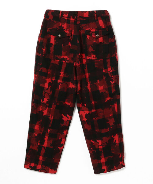 BEAMS PLUS（ビームスプラス）の「BEAMS PLUS / ウール チェック カモフラージュプリント ブッシュパンツ（その他パンツ・メンズ・ホワイト/レッド・SMALL/MEDIUM/LARGE/X-LARGE）」の5枚目の写真