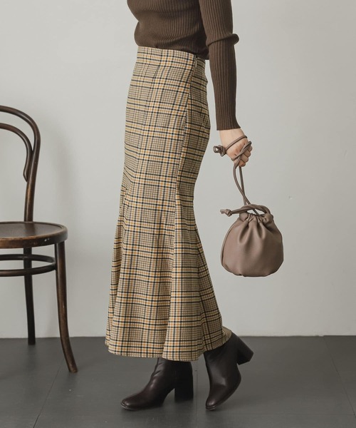 SENSE OF PLACE by URBAN RESEARCH（センスオブプレイスバイアーバンリサーチ）の「巾着ショルダーバッグ（ショルダーバッグ・レディース・モカ/グリーン/ブラック/アイボリー・ONE）」の7枚目の写真