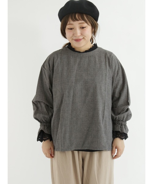 Samansa Mos2（サマンサ モスモス）の「袖口レースレイヤードTブラウス（シャツ/ブラウス・レディース・ブラック/グリーン/ネイビー/キナリ・ﾌﾘ-）」の3枚目の写真