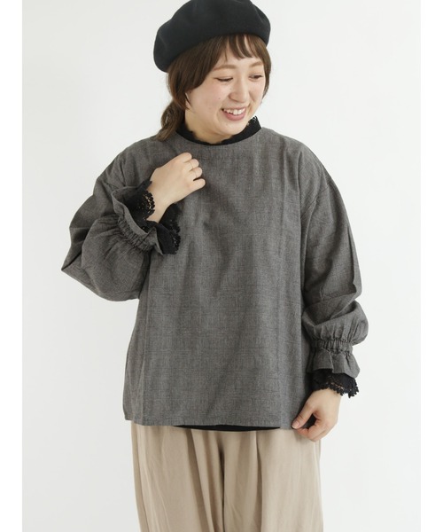 Samansa Mos2（サマンサ モスモス）の「袖口レースレイヤードTブラウス（シャツ/ブラウス・レディース・ブラック/グリーン/ネイビー/キナリ・ﾌﾘ-）」の8枚目の写真