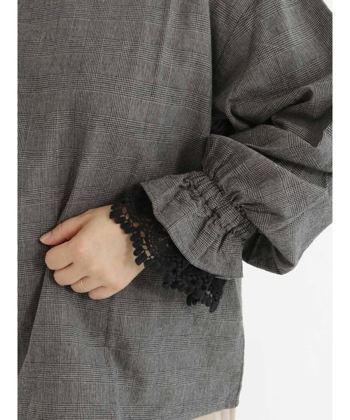 Samansa Mos2（サマンサ モスモス）の「袖口レースレイヤードTブラウス（シャツ/ブラウス・レディース・ブラック/グリーン/ネイビー/キナリ・ﾌﾘ-）」の7枚目の写真