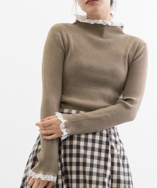 POU DOU DOU(プードゥドゥ)の「シアバターレース使いリブニット(ニット/セーター・レディース・アイボリー/ブラック/ベージュ/グレー・3)」の4枚目の写真