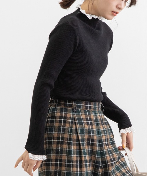 POU DOU DOU(プードゥドゥ)の「シアバターレース使いリブニット(ニット/セーター・レディース・アイボリー/ブラック/ベージュ/グレー・3)」の2枚目の写真