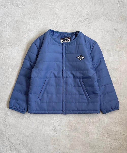 Life Support Products(ライフサポートプロダクツ)の「ノーカラーキルトジャケット(80~150cm)(ノーカラージャケット・キッズ・ブラウン/オレンジ/ブルー/ブラック/マスタード/グリーン・80/90/95/100/110/120/130/140/150)」の1枚目の写真