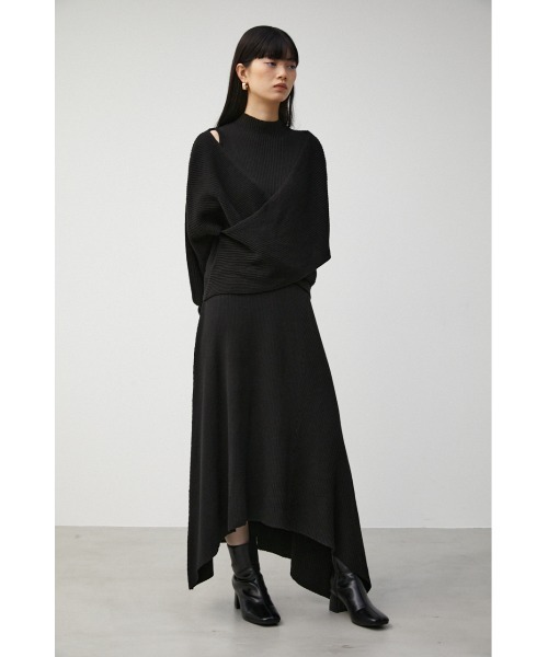 AZUL by moussy(アズールバイマウジー)の「IRREGULAR HEM FLARE SET OP/イレギュラーヘムフレアーセットワンピース(ワンピース・レディース・ブラック/ダークベージュ/ライトグレー・MEDIUM/SMALL)」の6枚目の写真
