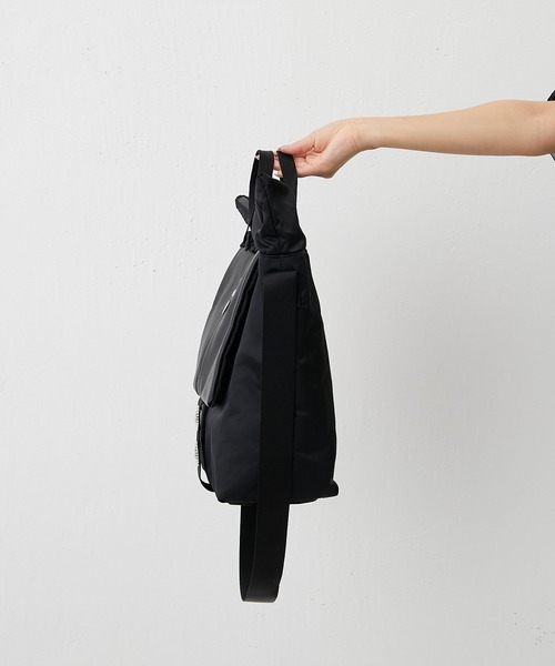 ear PAPILLONNERメタルパーツトートバッグ ear PAPILLONNER トートバッグ 「ポケット8個/ショルダー付き