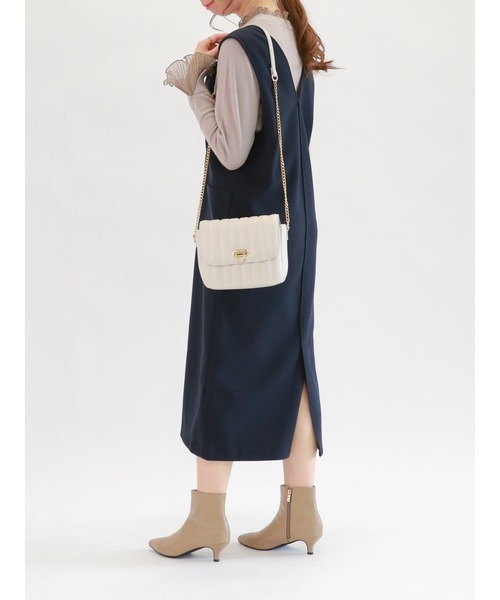 Te chichi（テチチ）の「サイド釦ポケット付ジャンパースカート（ジャンパースカート・レディース・チャコールグレー/ネイビー・ﾌﾘ-）」の4枚目の写真