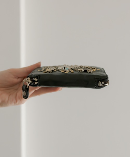 CAMPOMAGGI（カンポマッジ）の「《WEB限定》【CAMPO MAGGI(カンポマッジ)】スタッズミニウォレット（財布・レディース・ブラック・FREE）」の5枚目の写真